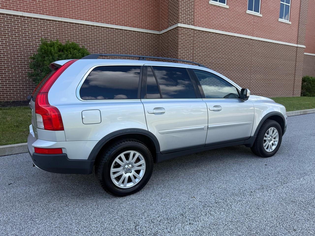 Volvo XC90 AWD 4dr I6 w/Snrf/3rd Row 2008