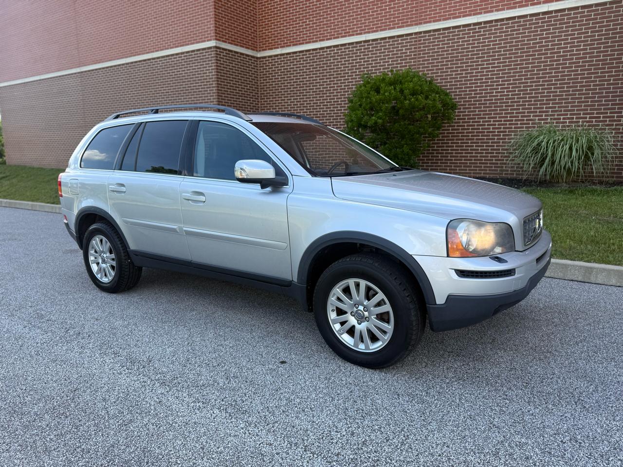 Volvo XC90 AWD 4dr I6 w/Snrf/3rd Row 2008