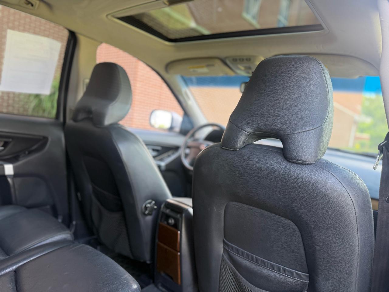 Volvo XC90 AWD 4dr I6 w/Snrf/3rd Row 2008