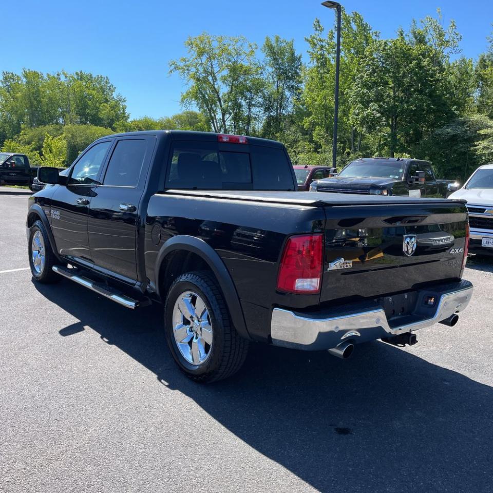 RAM 1500 4WD Crew Cab 140.5" Big Horn 2016