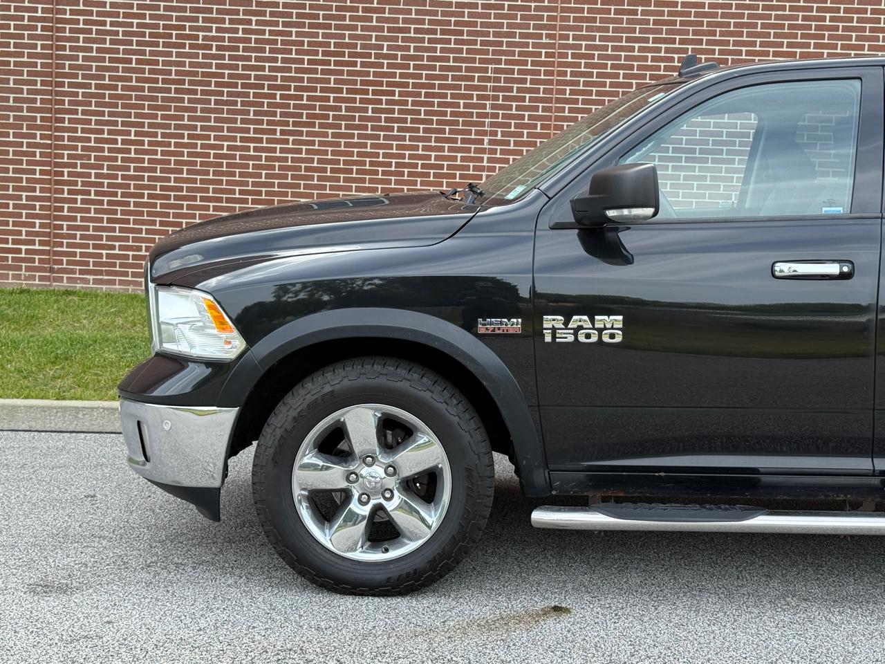 RAM 1500 4WD Crew Cab 140.5" Big Horn 2016