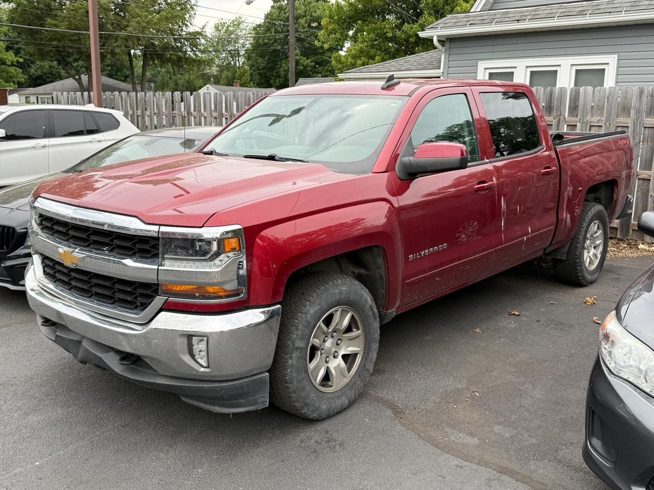 2018 Chevrolet Silverado 1500 4WD Crew Cab 143.5" LT w/1LT