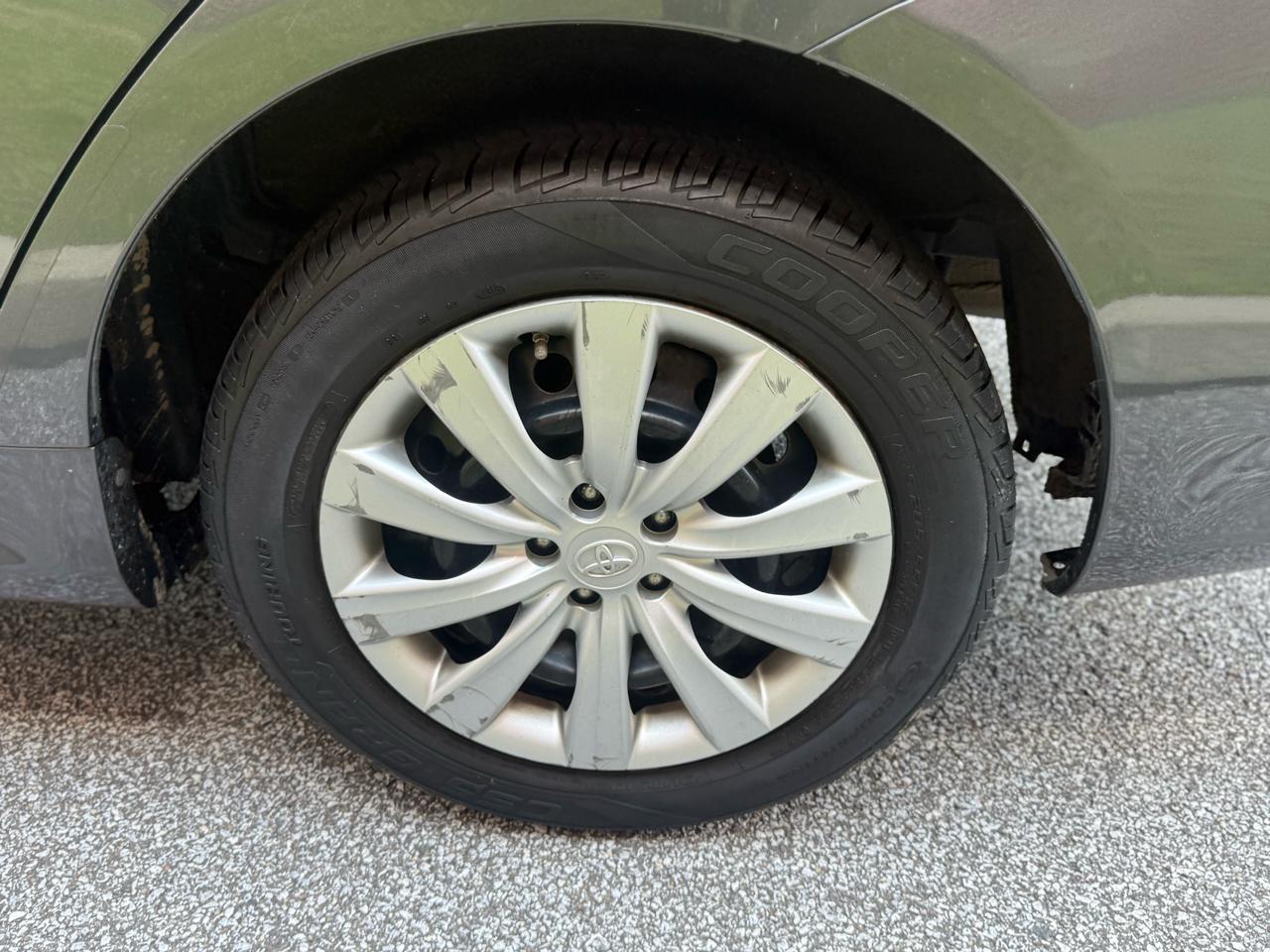 Toyota Corolla 4dr Sdn Auto LE Special Edition (Natl) 2013