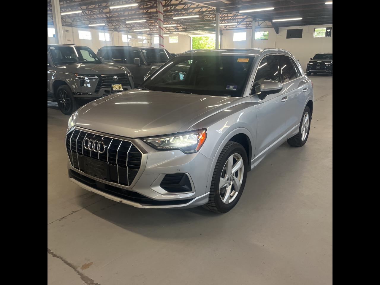 2020 Audi Q3 Premium 45 TFSI quattro