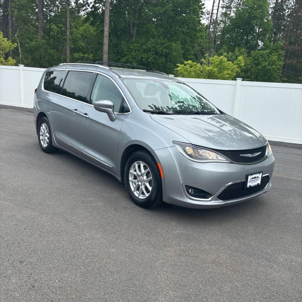 Chrysler Pacifica Touring L FWD 2020