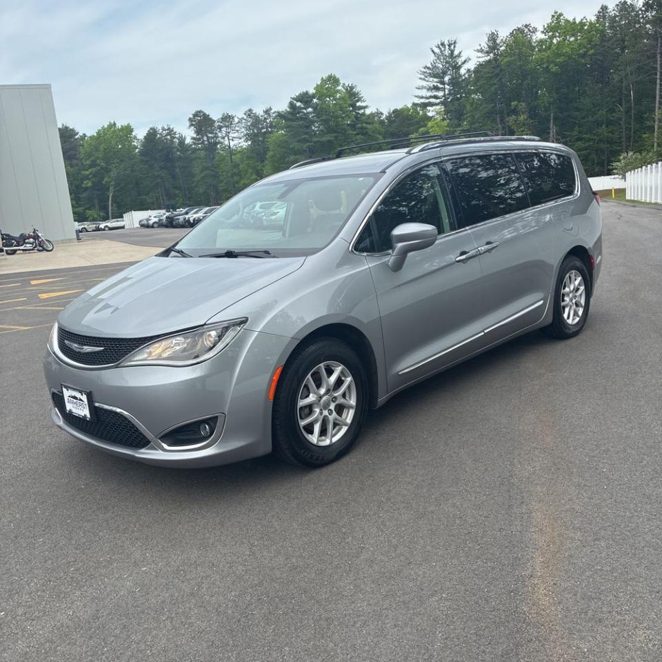 Chrysler Pacifica Touring L FWD 2020