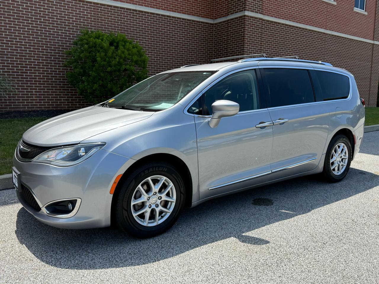 Chrysler Pacifica Touring L FWD 2020