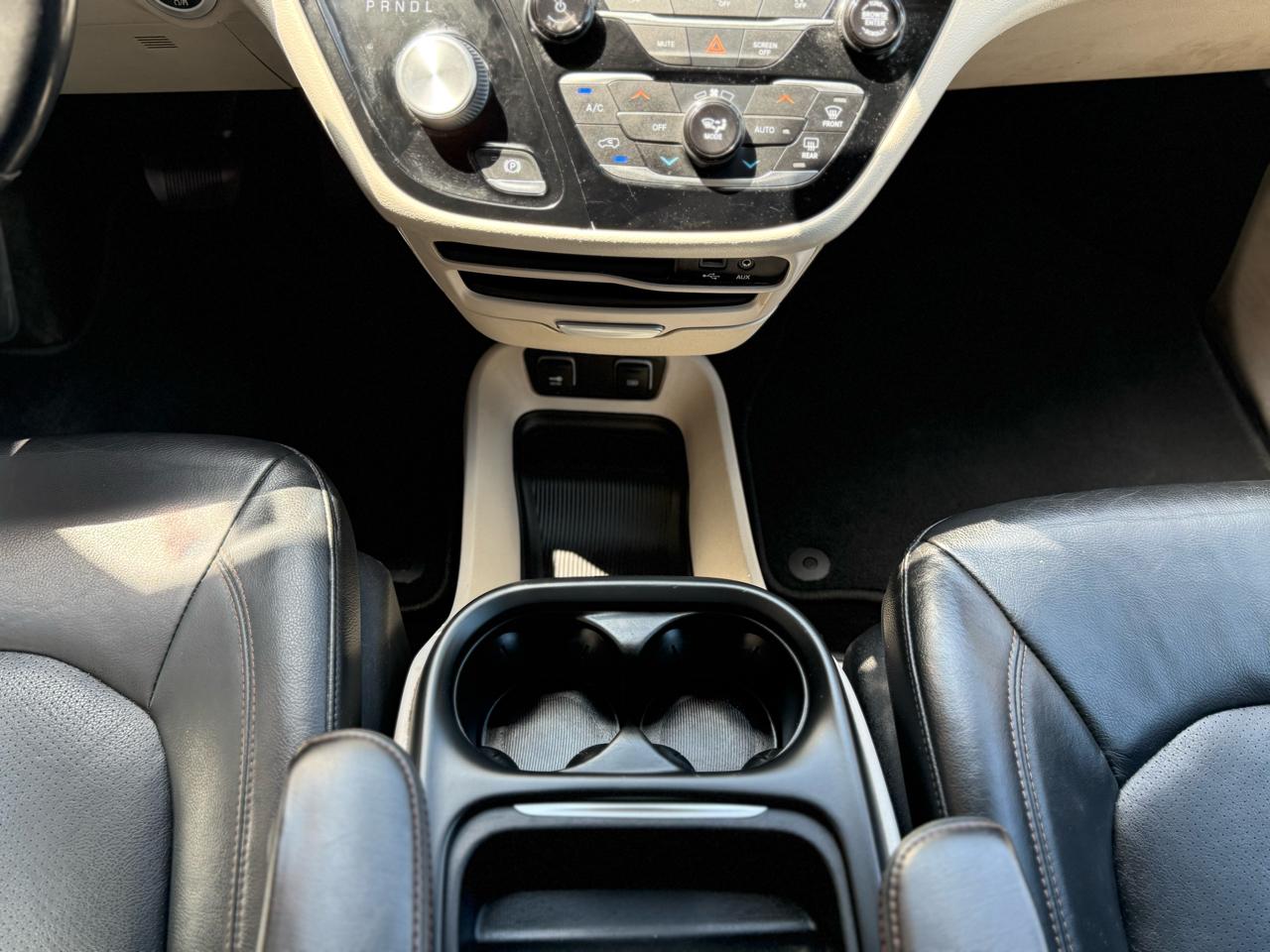 Chrysler Pacifica Touring L FWD 2020