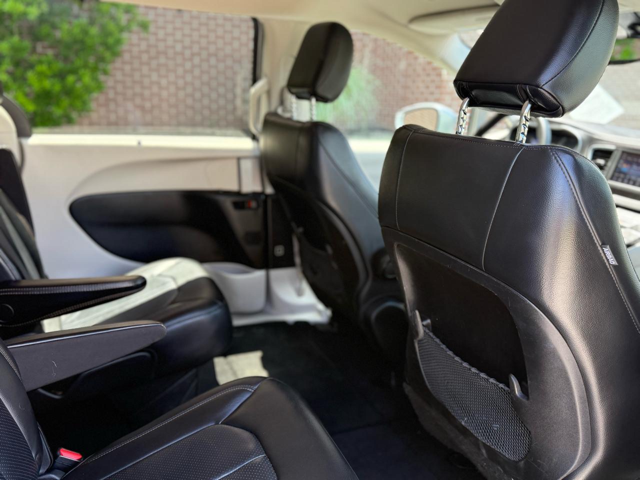 Chrysler Pacifica Touring L FWD 2020