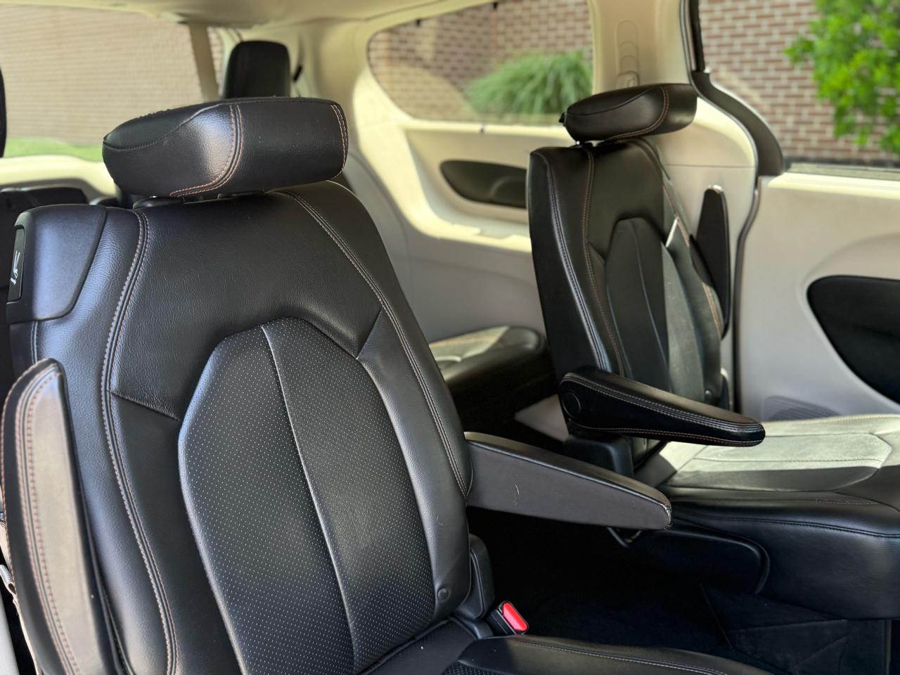 Chrysler Pacifica Touring L FWD 2020