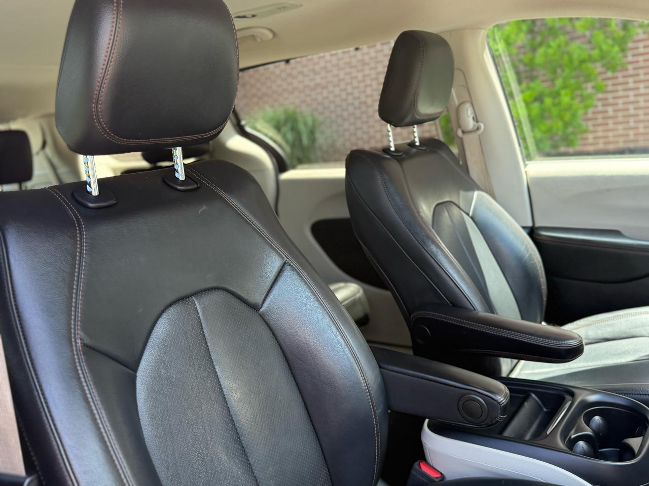 Chrysler Pacifica Touring L FWD 2020