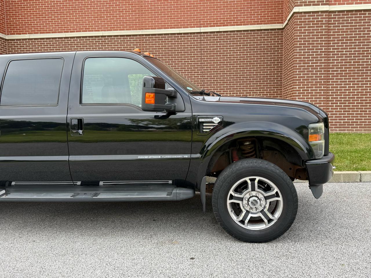 Ford Super Duty F-350 SRW 4WD Crew Cab 156" Harley-Davidson 2010
