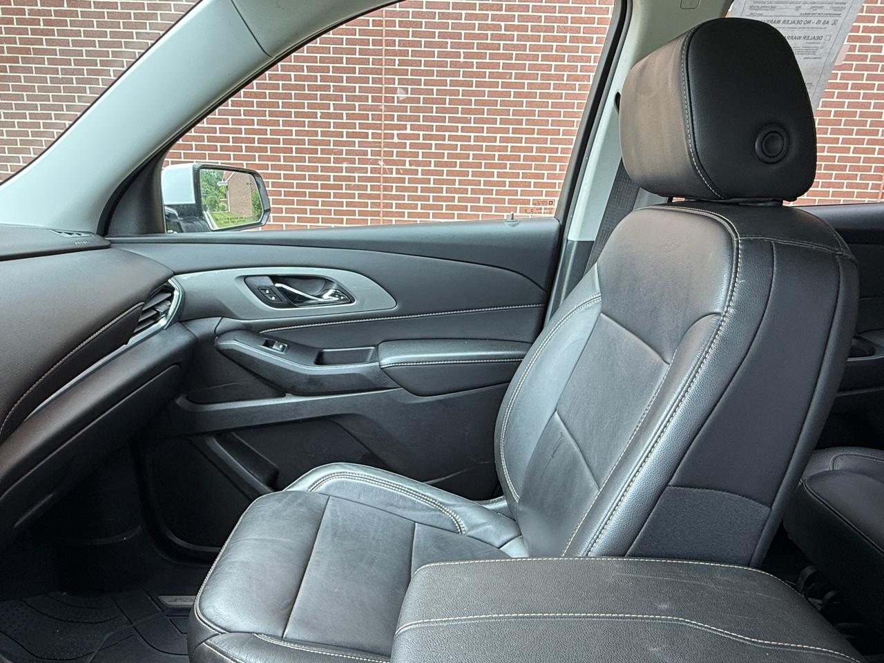 Chevrolet Traverse AWD 4dr LT Leather 2020