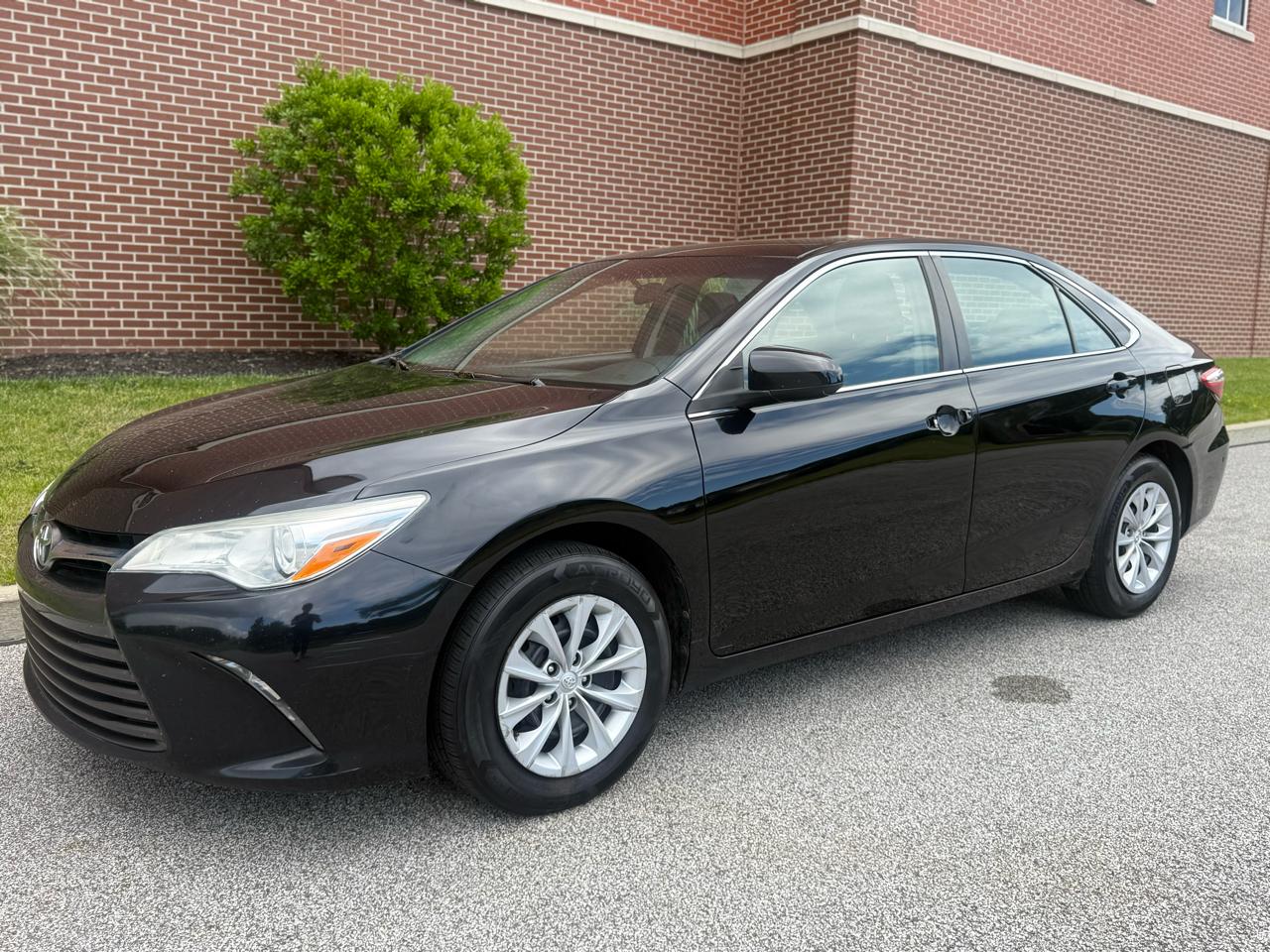 Toyota Camry 4dr Sdn I4 Auto SE w/Special Edition Pkg (Natl) 2016