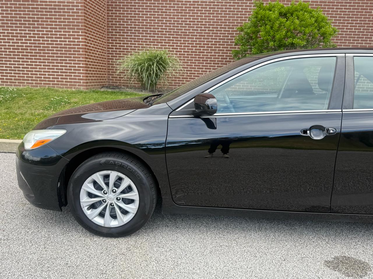 Toyota Camry 4dr Sdn I4 Auto SE w/Special Edition Pkg (Natl) 2016