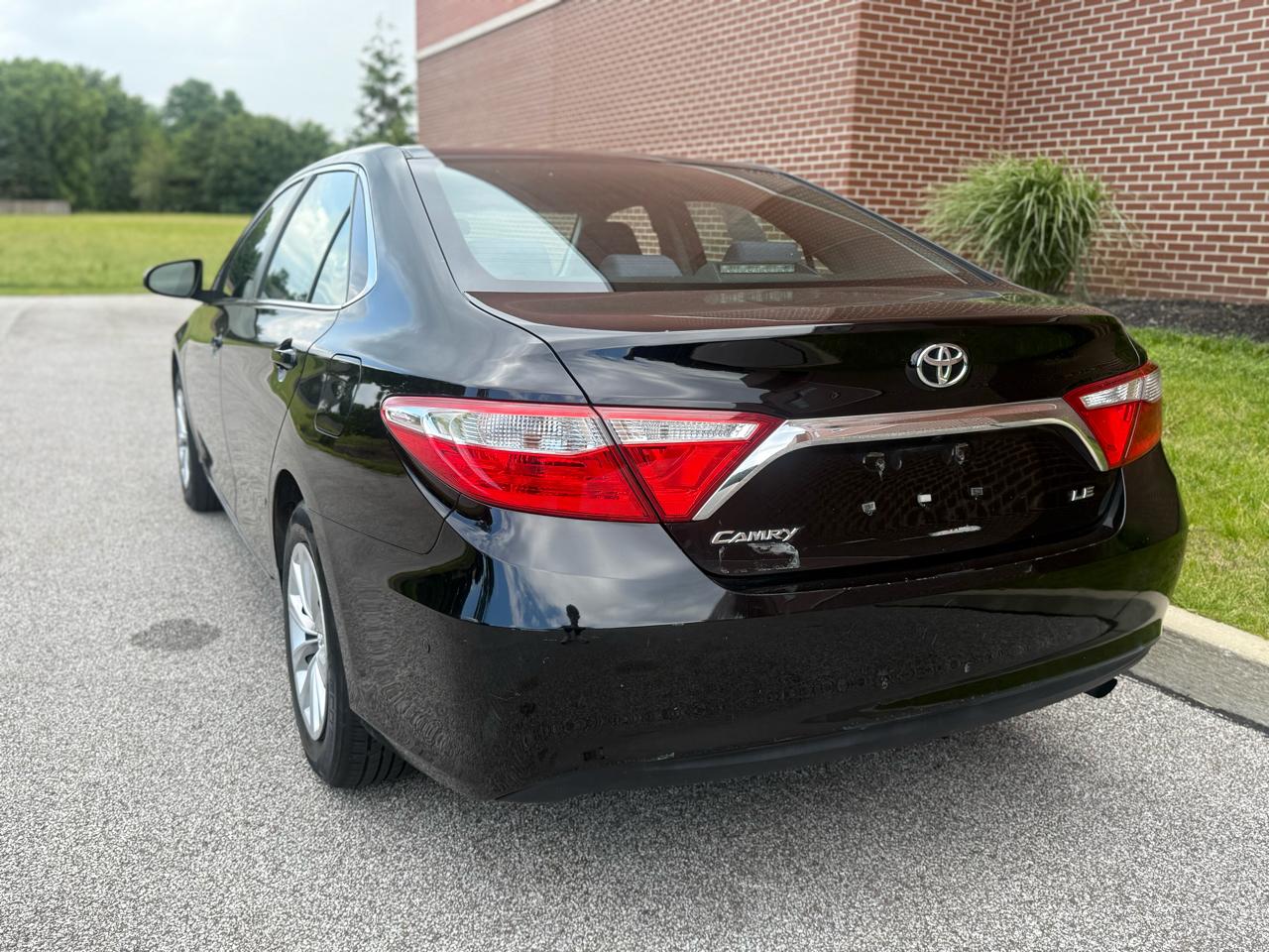Toyota Camry 4dr Sdn I4 Auto SE w/Special Edition Pkg (Natl) 2016