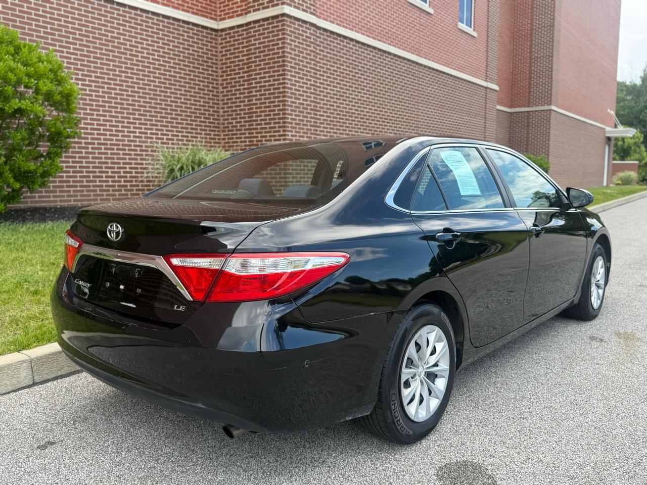 Toyota Camry 4dr Sdn I4 Auto SE w/Special Edition Pkg (Natl) 2016