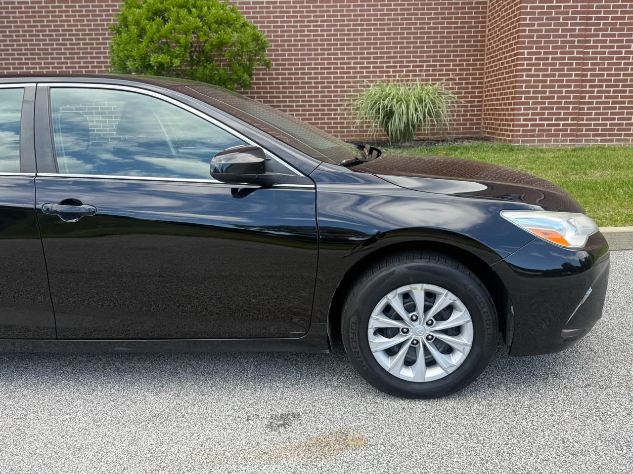 Toyota Camry 4dr Sdn I4 Auto SE w/Special Edition Pkg (Natl) 2016
