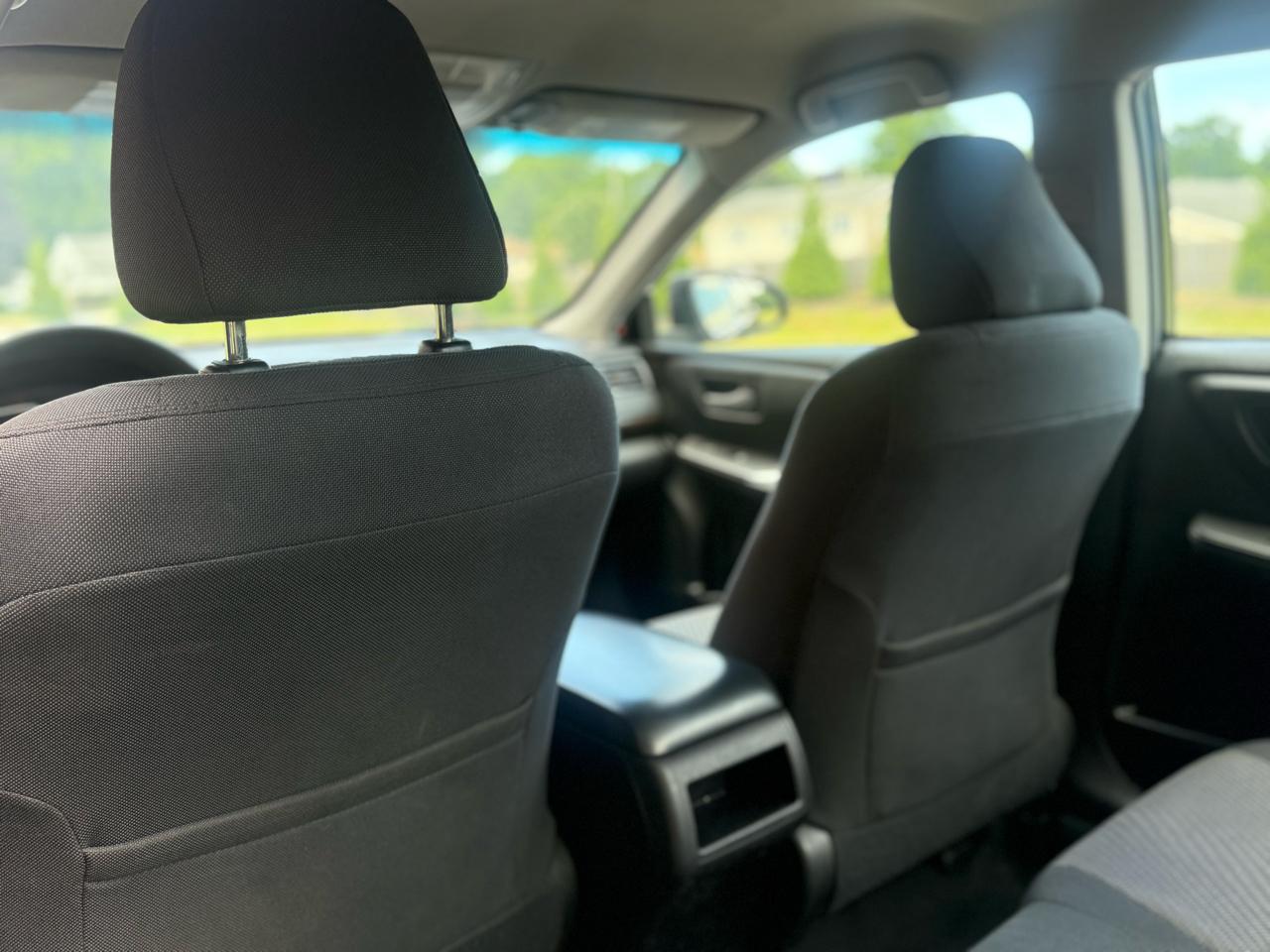 Toyota Camry 4dr Sdn I4 Auto SE w/Special Edition Pkg (Natl) 2016