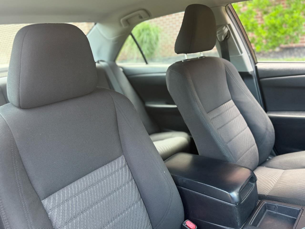 Toyota Camry 4dr Sdn I4 Auto SE w/Special Edition Pkg (Natl) 2016