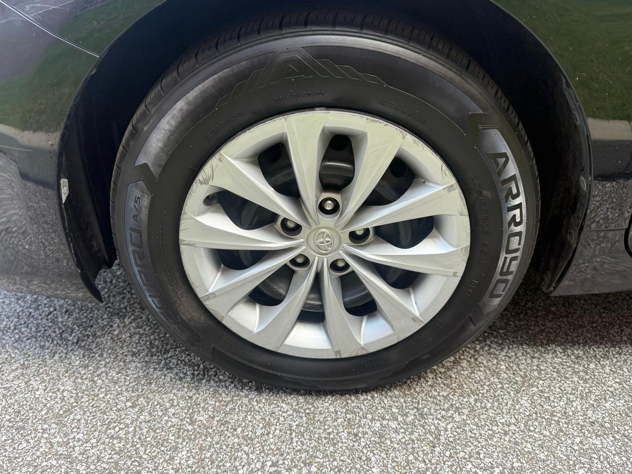 Toyota Camry 4dr Sdn I4 Auto SE w/Special Edition Pkg (Natl) 2016