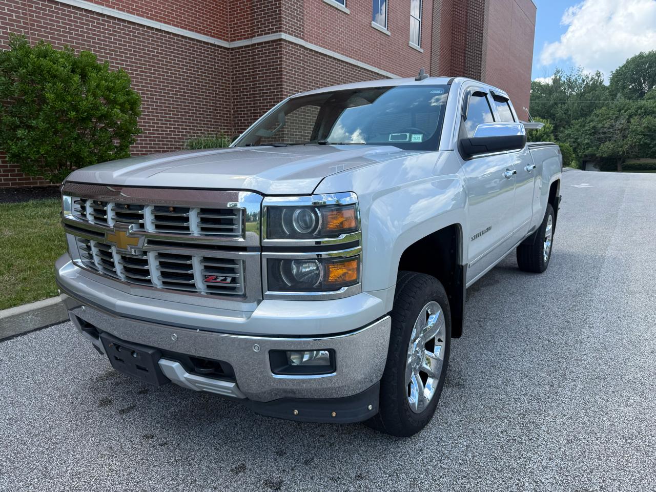 2015 Chevrolet Silverado 1500 4WD Double Cab 143.5" LTZ w/2LZ