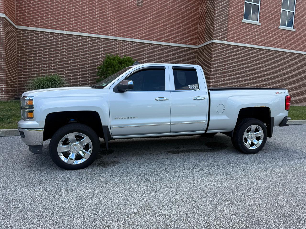 Chevrolet Silverado 1500 4WD Double Cab 143.5" LTZ w/2LZ 2015