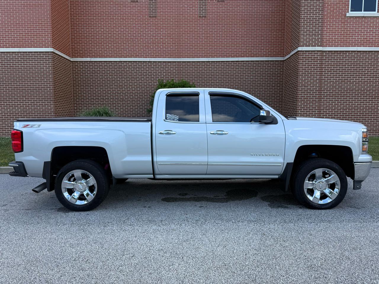 Chevrolet Silverado 1500 4WD Double Cab 143.5" LTZ w/2LZ 2015