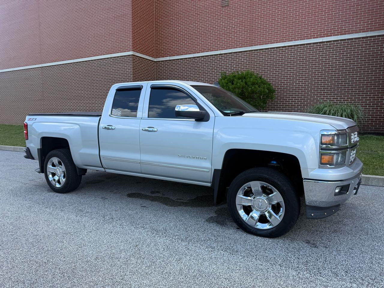 Chevrolet Silverado 1500 4WD Double Cab 143.5" LTZ w/2LZ 2015