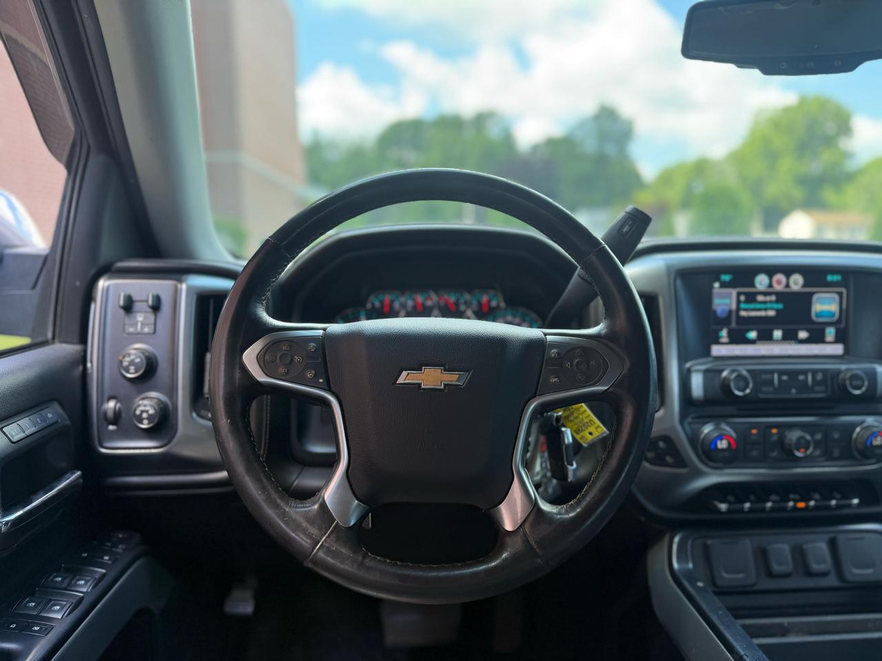 Chevrolet Silverado 1500 4WD Double Cab 143.5" LTZ w/2LZ 2015