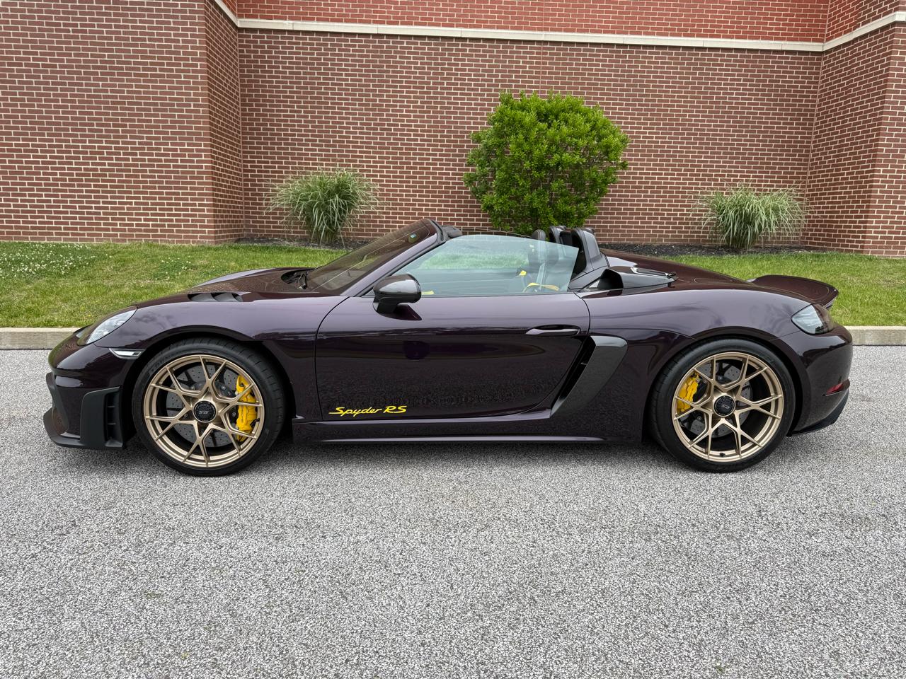Porsche 718 Spyder RS Roadster 2025