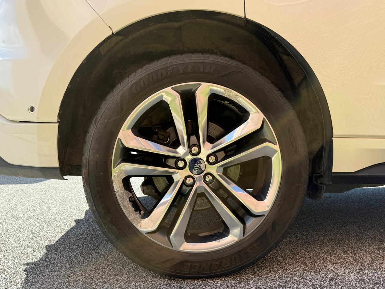 Ford Edge 4dr Sport AWD 2015