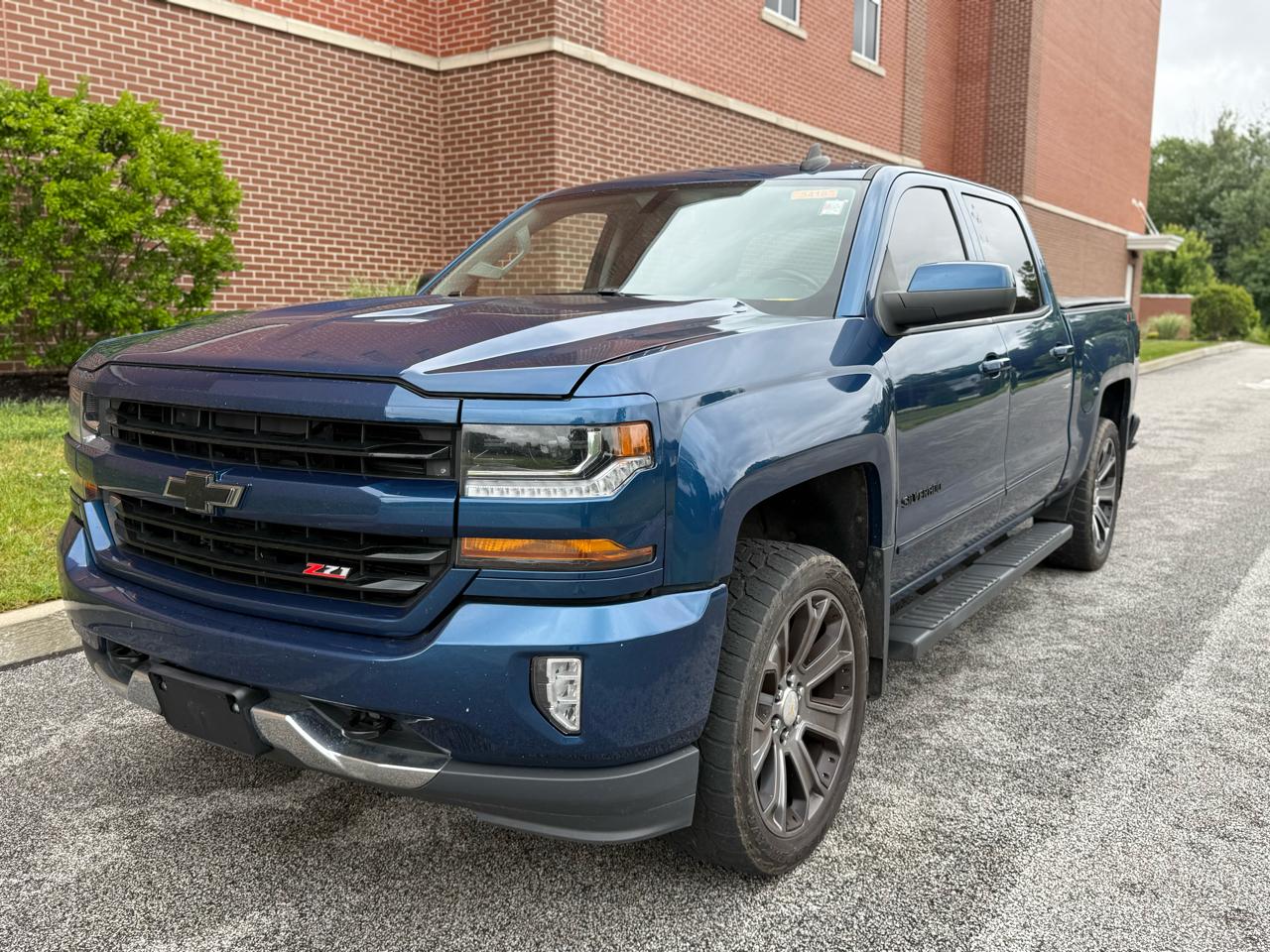2018 Chevrolet Silverado 1500 4WD Crew Cab 143.5" LT w/2LT