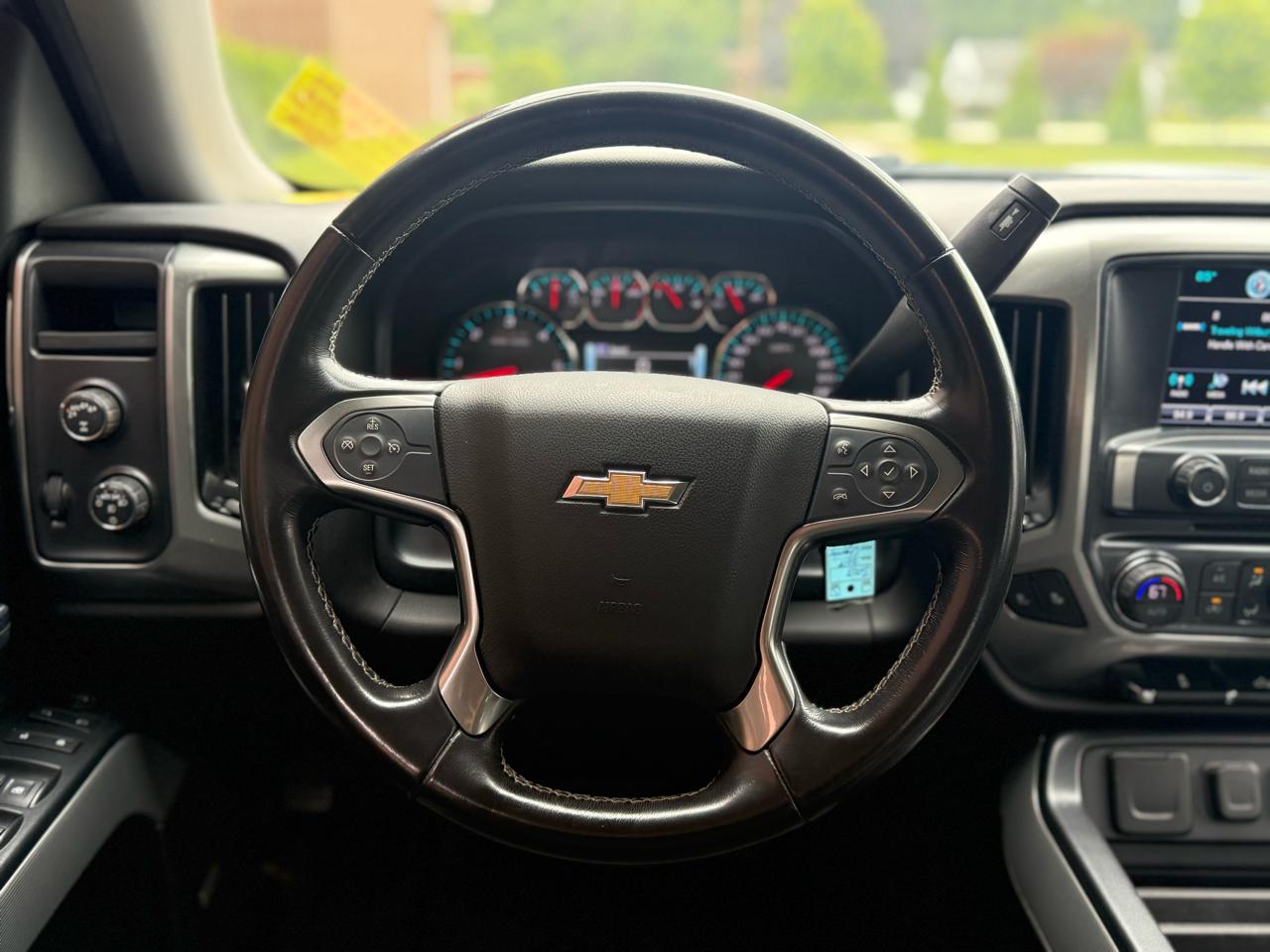 Chevrolet Silverado 1500 4WD Crew Cab 143.5" LT w/2LT 2018
