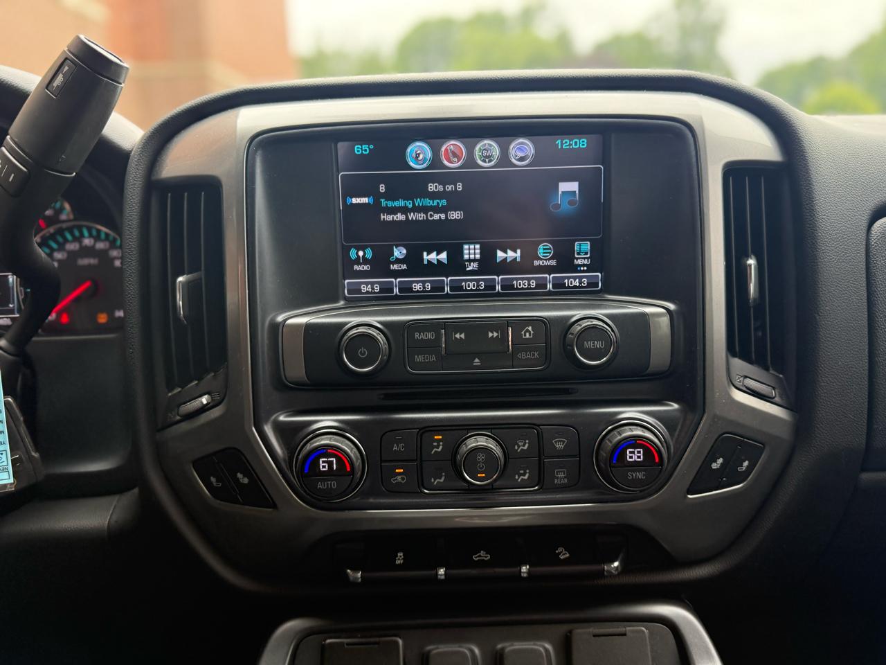 Chevrolet Silverado 1500 4WD Crew Cab 143.5" LT w/2LT 2018