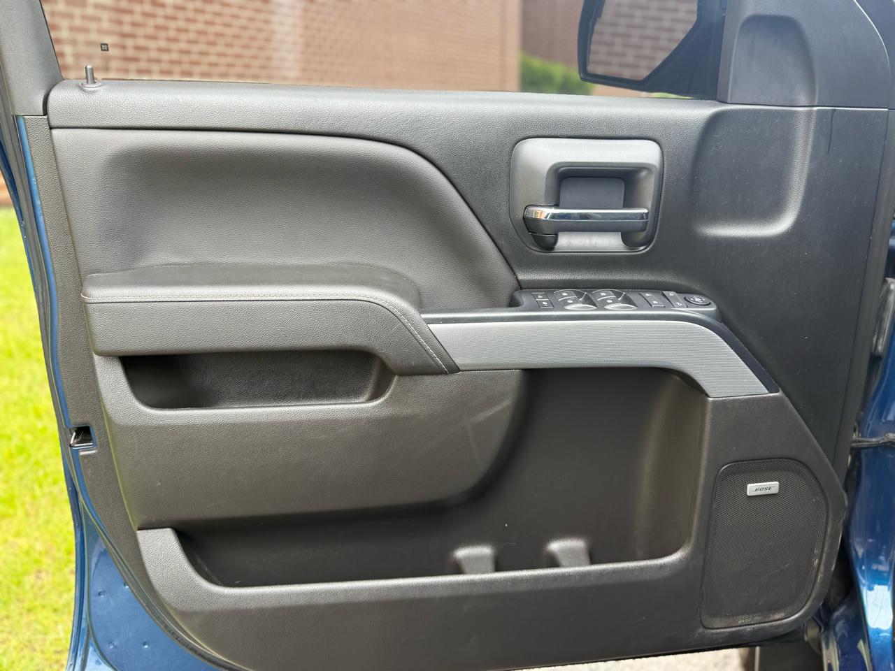 Chevrolet Silverado 1500 4WD Crew Cab 143.5" LT w/2LT 2018