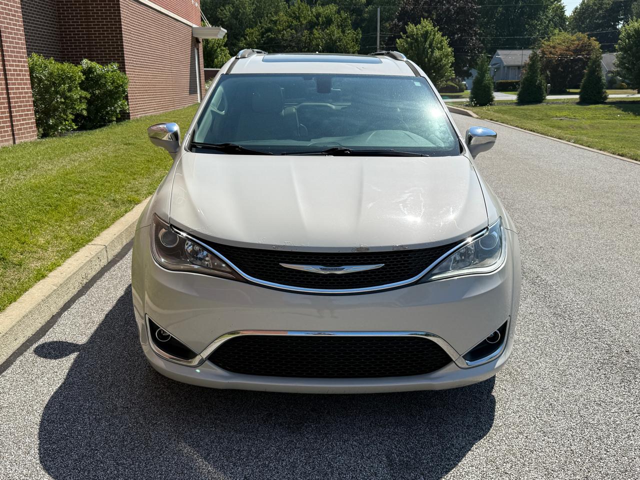 Chrysler Pacifica Limited FWD 2017