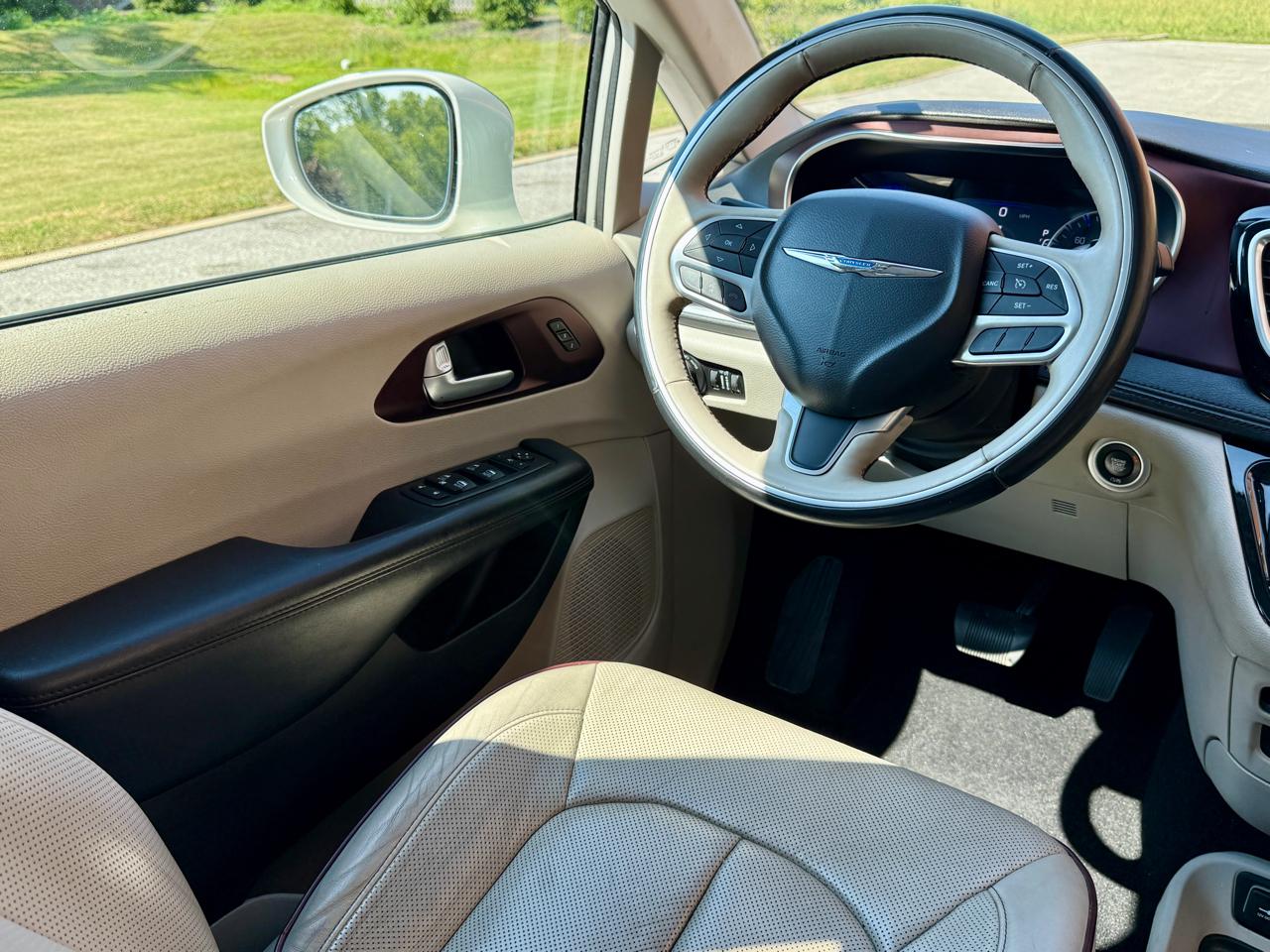 Chrysler Pacifica Limited FWD 2017