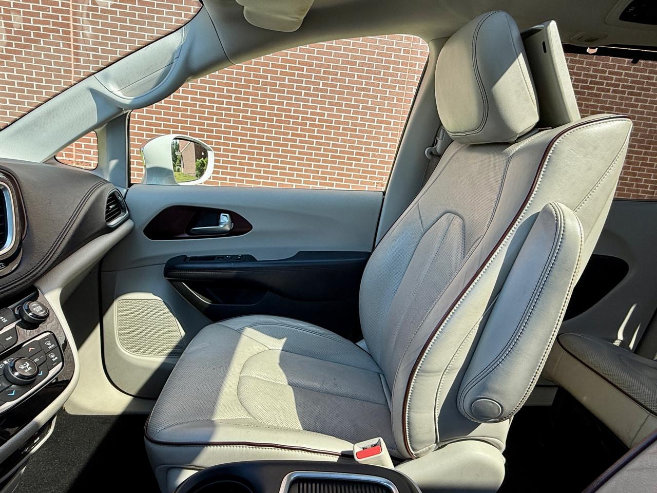 Chrysler Pacifica Limited FWD 2017