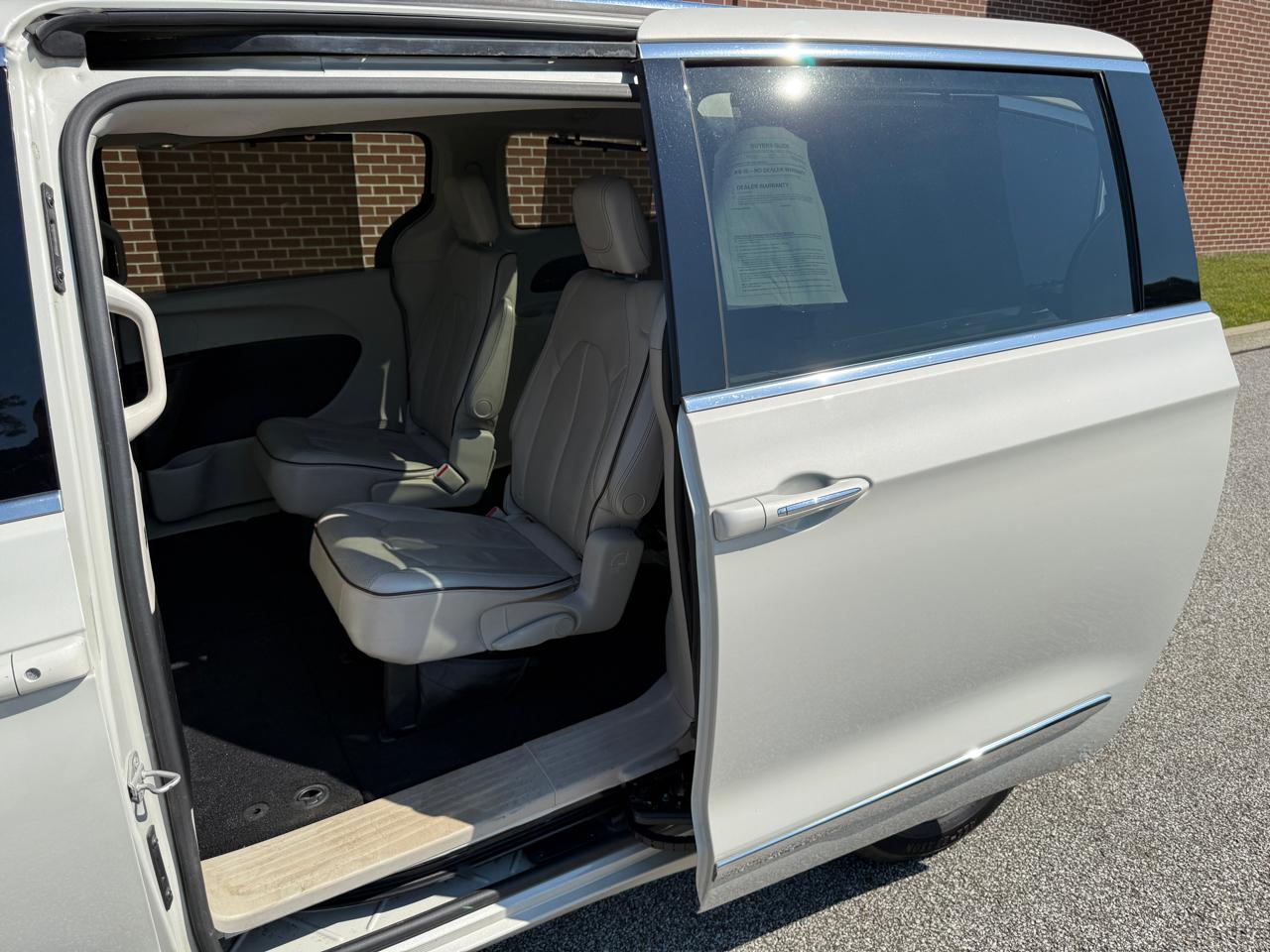 Chrysler Pacifica Limited FWD 2017