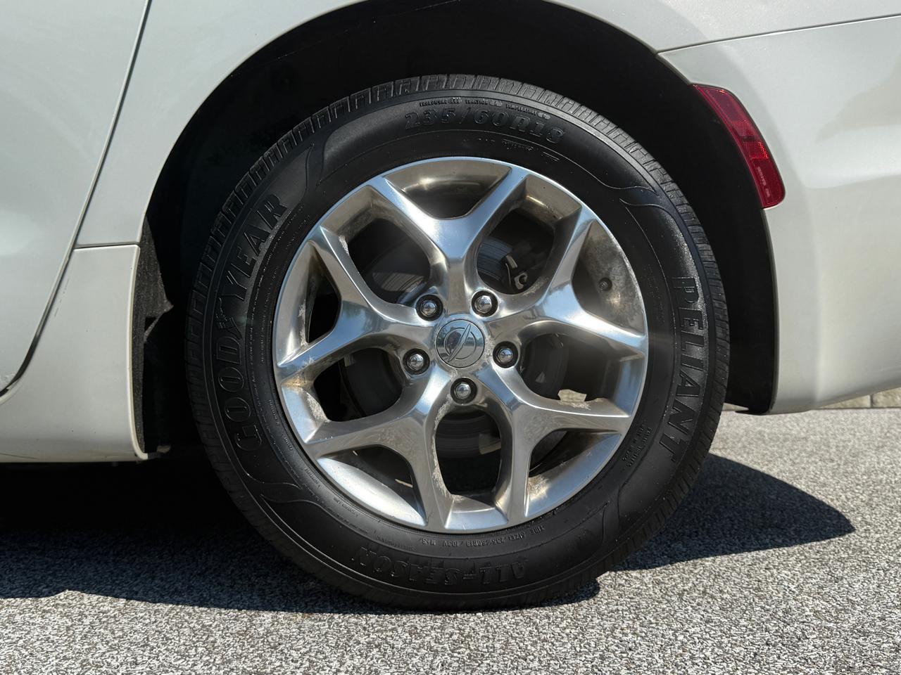 Chrysler Pacifica Limited FWD 2017