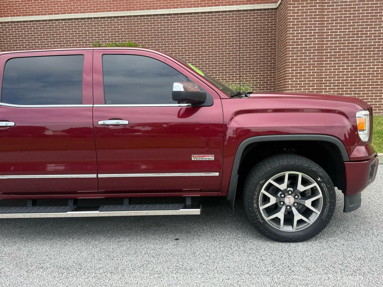 GMC Sierra 1500 4WD Crew Cab 143.5" SLT 2015