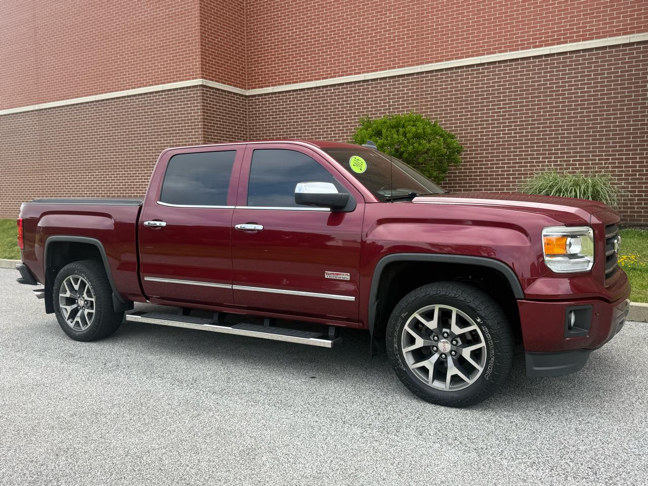 GMC Sierra 1500 4WD Crew Cab 143.5" SLT 2015