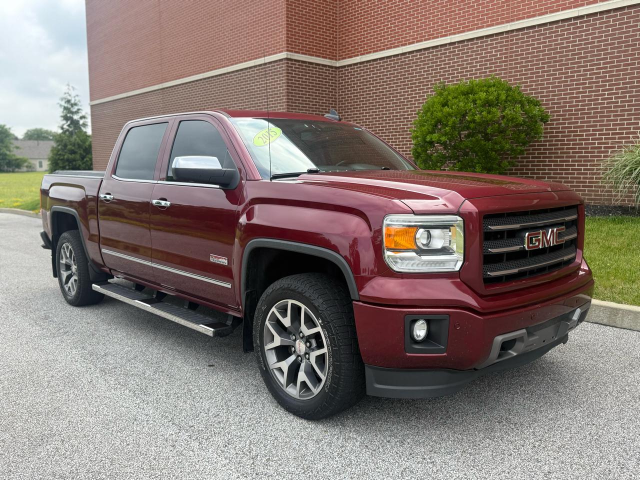 GMC Sierra 1500 4WD Crew Cab 143.5" SLT 2015