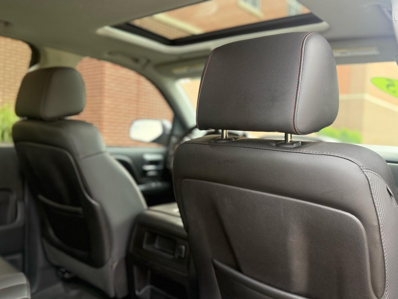GMC Sierra 1500 4WD Crew Cab 143.5" SLT 2015
