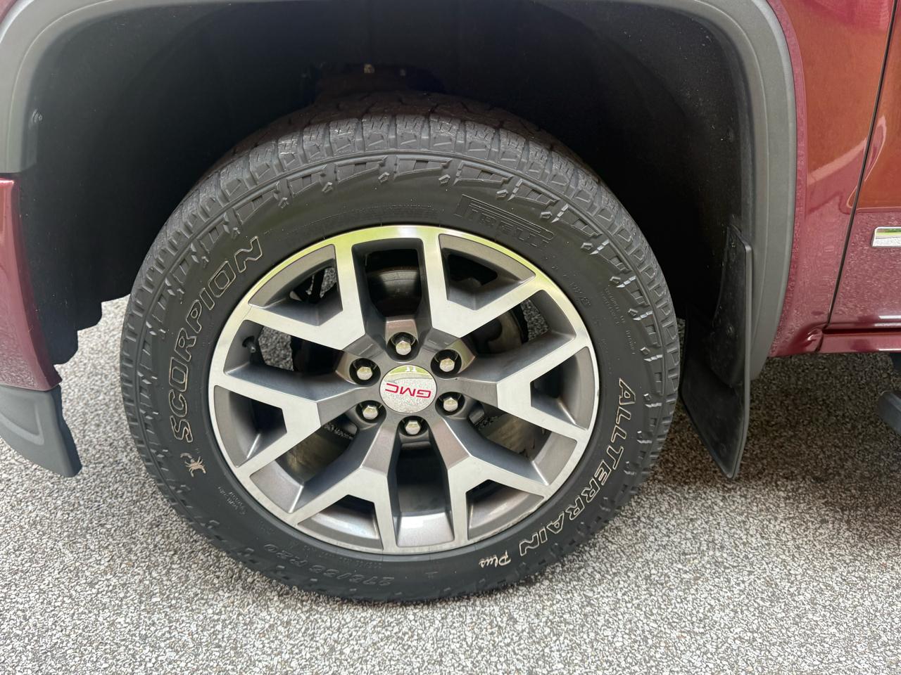 GMC Sierra 1500 4WD Crew Cab 143.5" SLT 2015