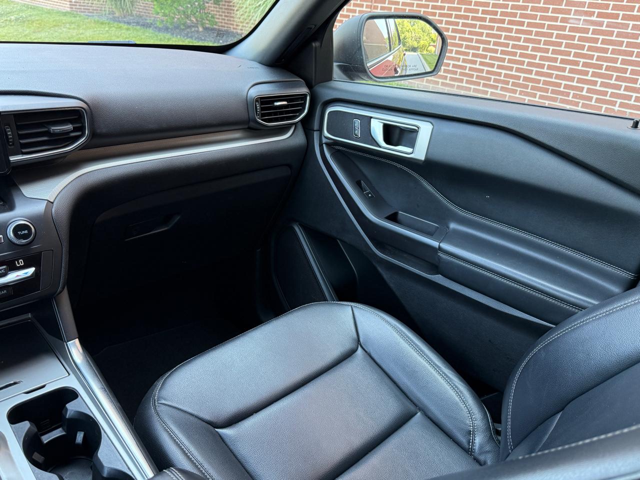 Ford Explorer XLT 4WD 2020