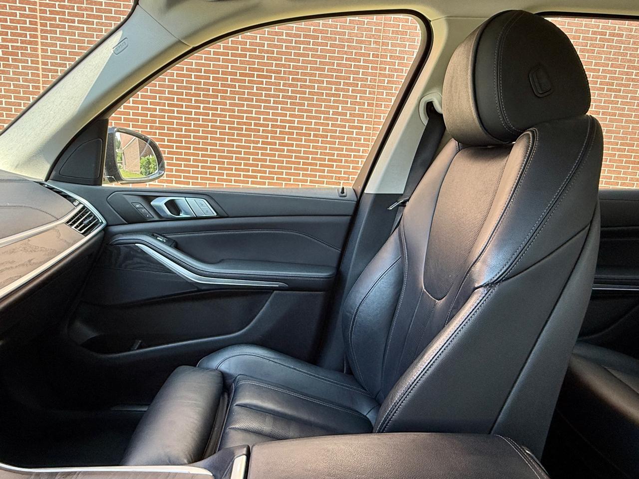 2021 BMW X7 40i - Photo 32