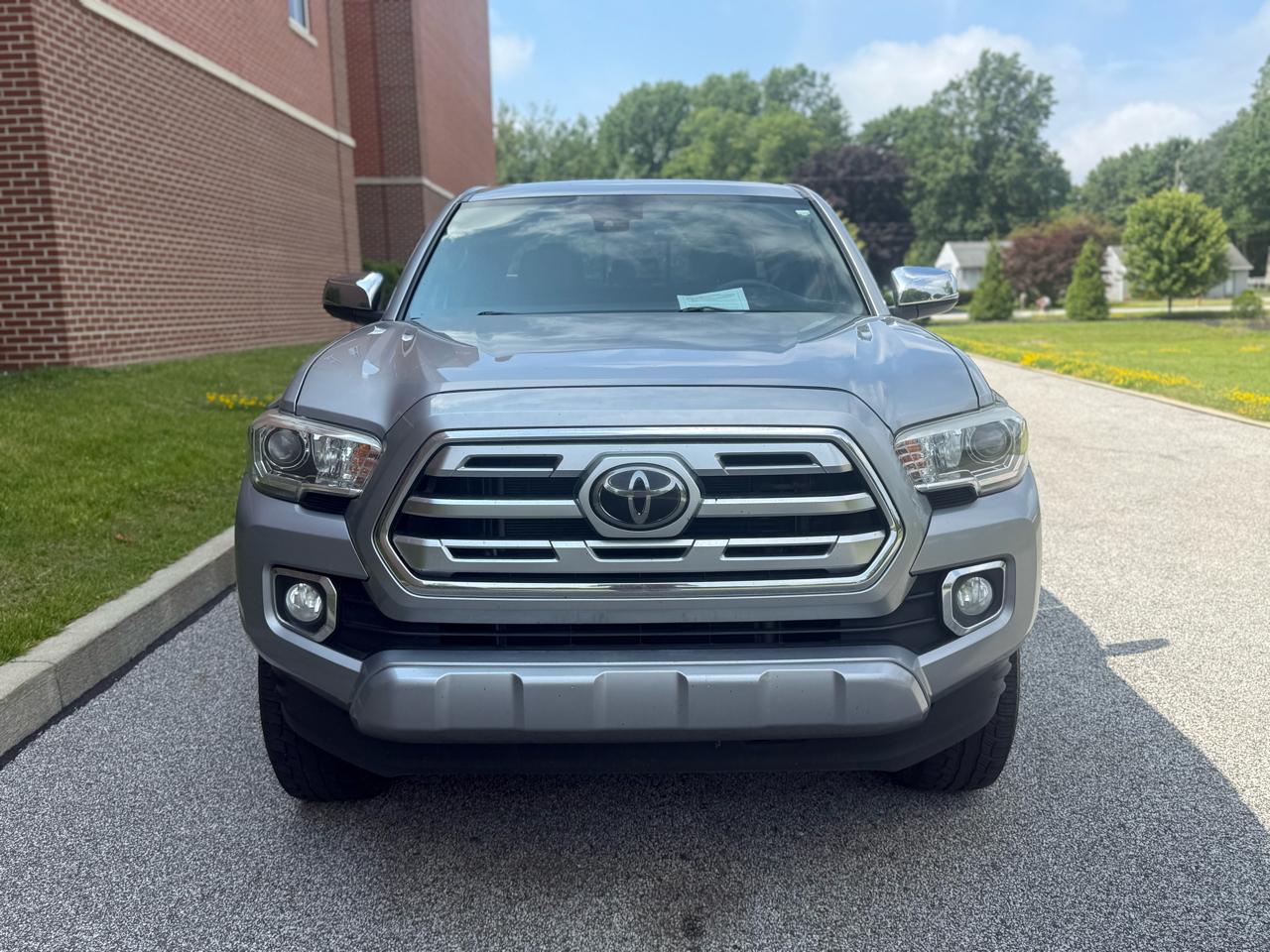 Toyota Tacoma TRD Off Road Double Cab 5' Bed V6 4x4 MT (Natl) 2018