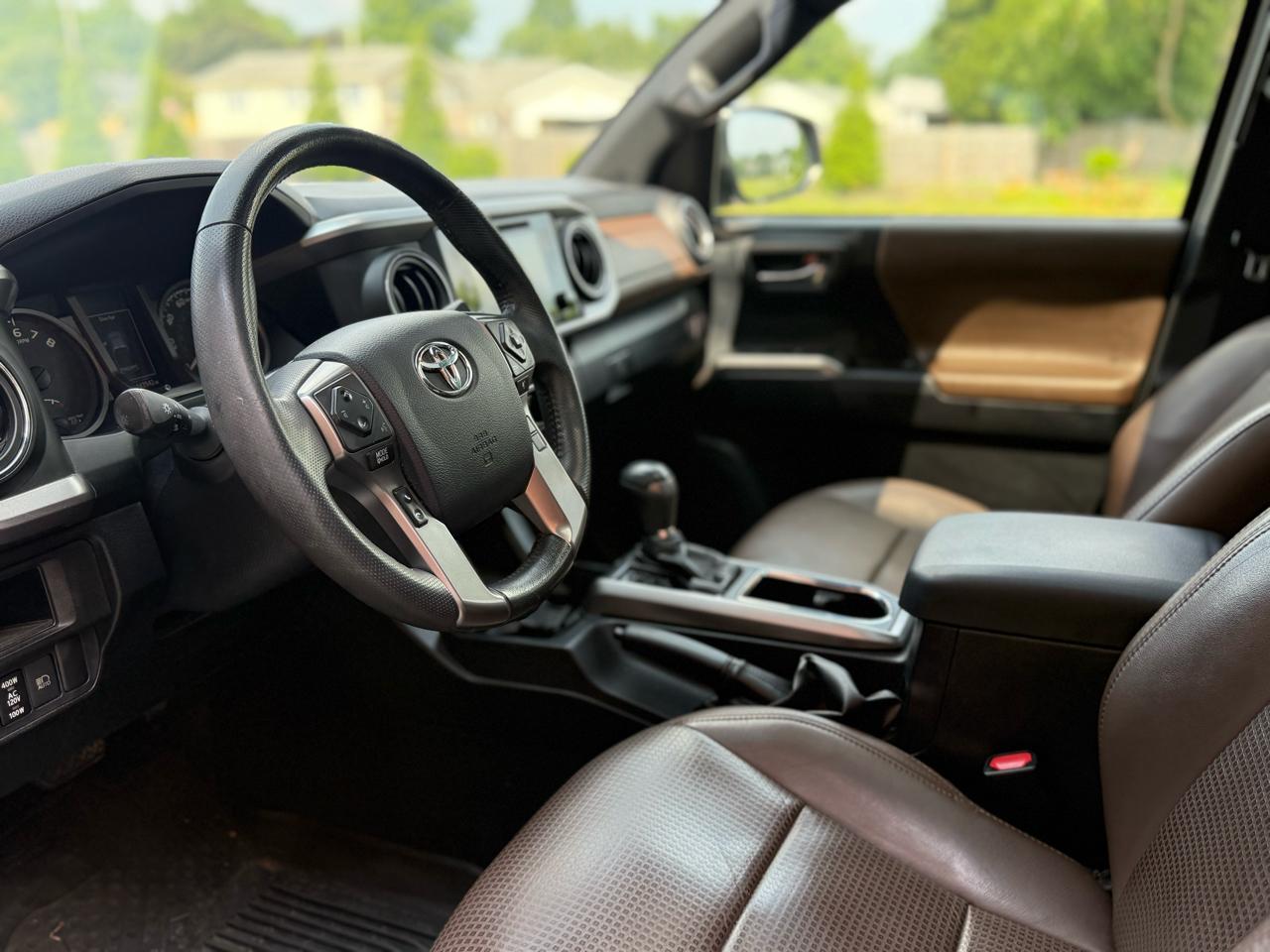 Toyota Tacoma TRD Off Road Double Cab 5' Bed V6 4x4 MT (Natl) 2018